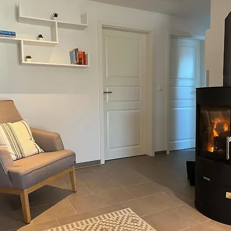 Unter Den Kiefern 93 Og Apartamento Röbel